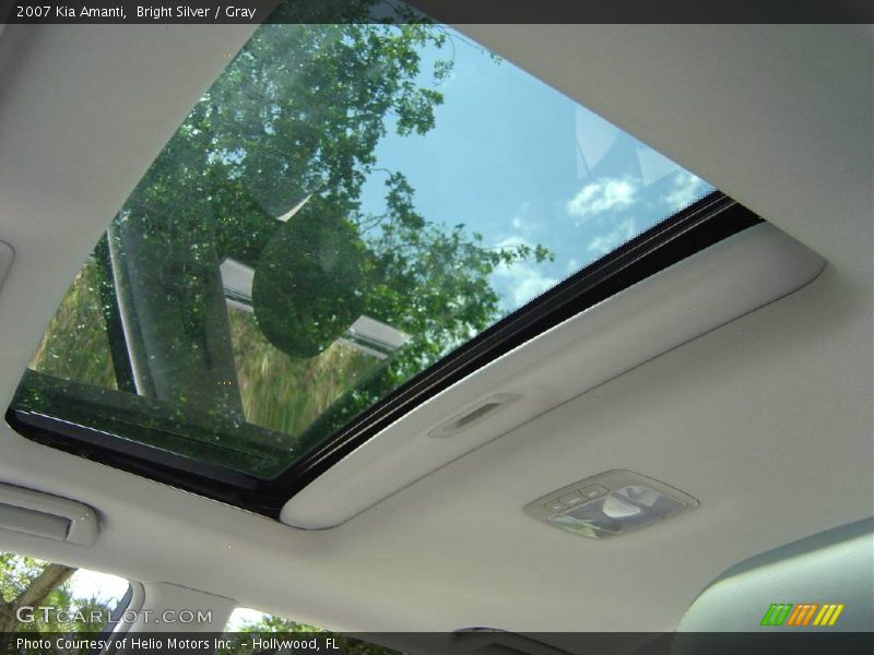 Bright Silver / Gray 2007 Kia Amanti