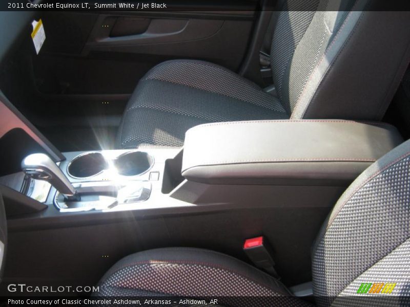 Summit White / Jet Black 2011 Chevrolet Equinox LT