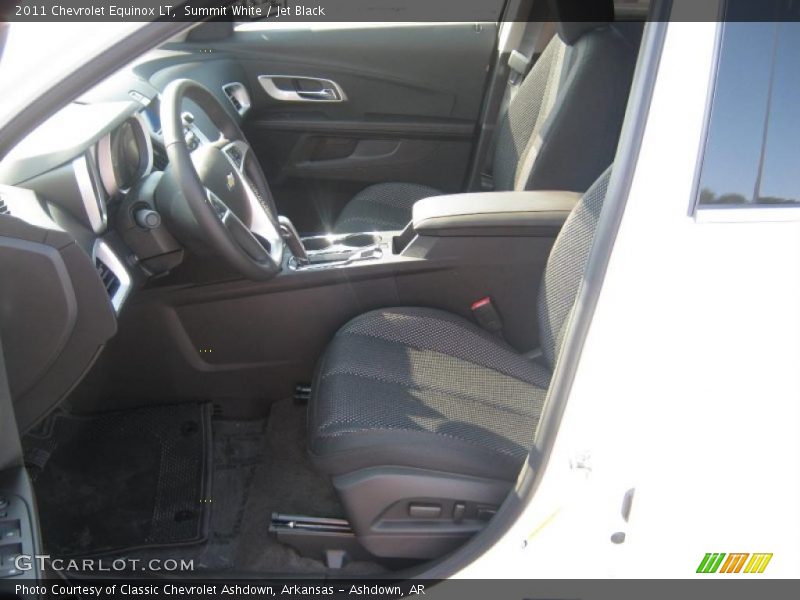 Summit White / Jet Black 2011 Chevrolet Equinox LT
