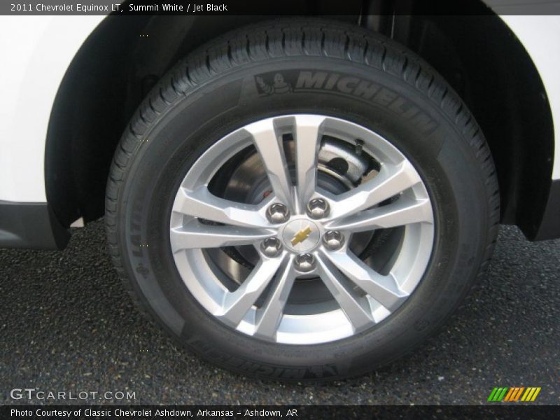 Summit White / Jet Black 2011 Chevrolet Equinox LT