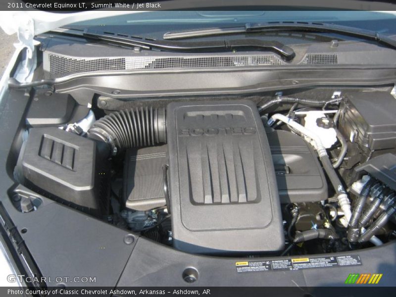 Summit White / Jet Black 2011 Chevrolet Equinox LT