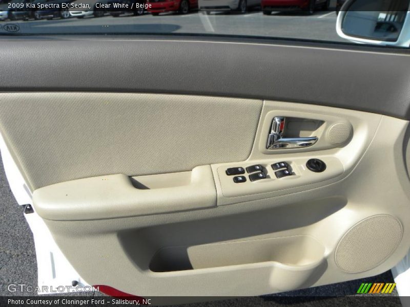 Clear White / Beige 2009 Kia Spectra EX Sedan