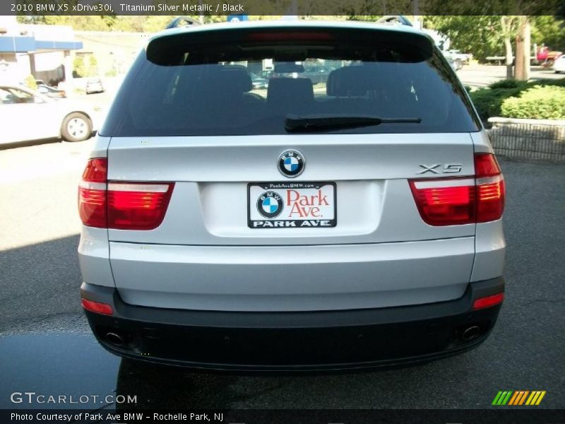 Titanium Silver Metallic / Black 2010 BMW X5 xDrive30i