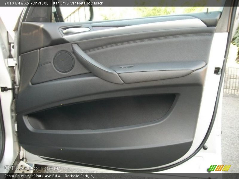 Titanium Silver Metallic / Black 2010 BMW X5 xDrive30i