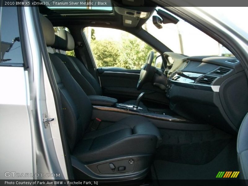 Titanium Silver Metallic / Black 2010 BMW X5 xDrive30i