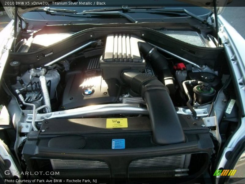 Titanium Silver Metallic / Black 2010 BMW X5 xDrive30i