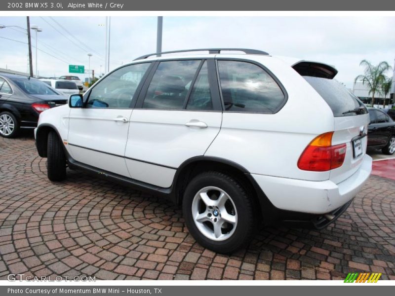 Alpine White / Grey 2002 BMW X5 3.0i