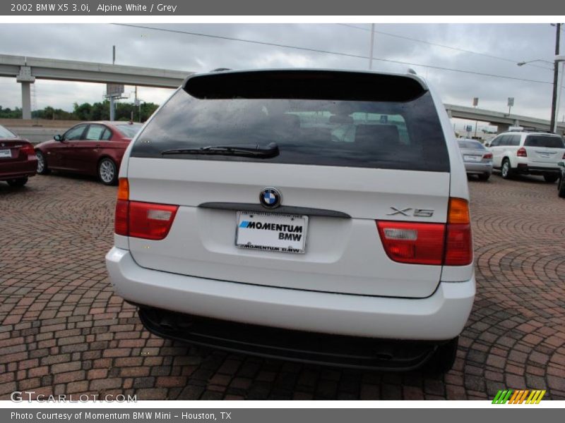 Alpine White / Grey 2002 BMW X5 3.0i