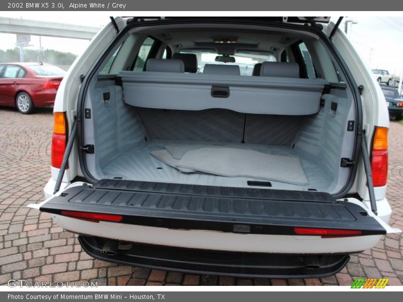 Alpine White / Grey 2002 BMW X5 3.0i