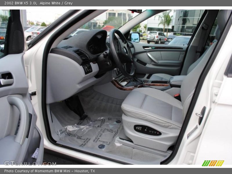 Alpine White / Grey 2002 BMW X5 3.0i