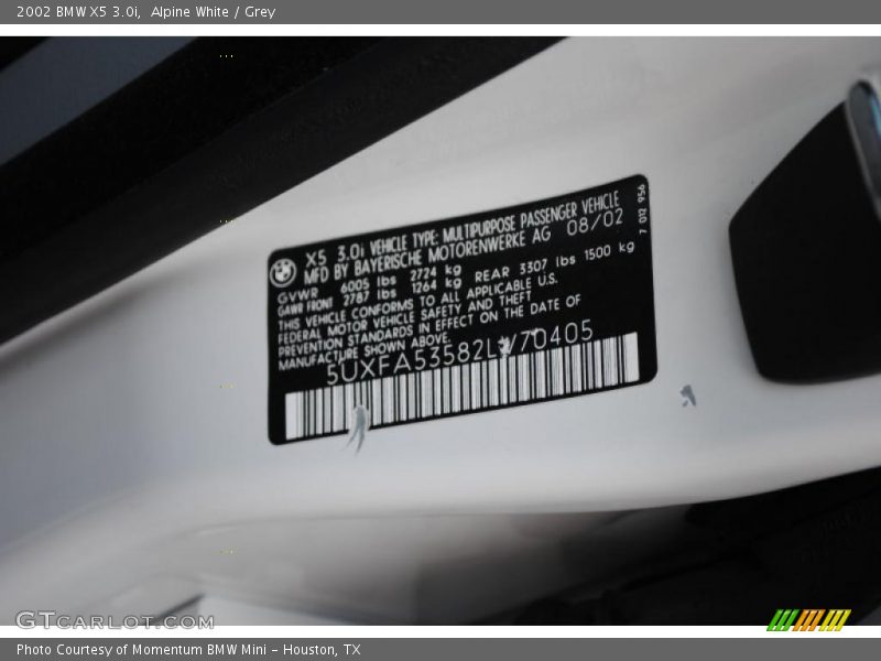 Alpine White / Grey 2002 BMW X5 3.0i