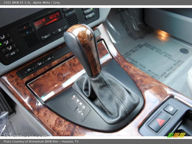 Alpine White / Grey 2002 BMW X5 3.0i
