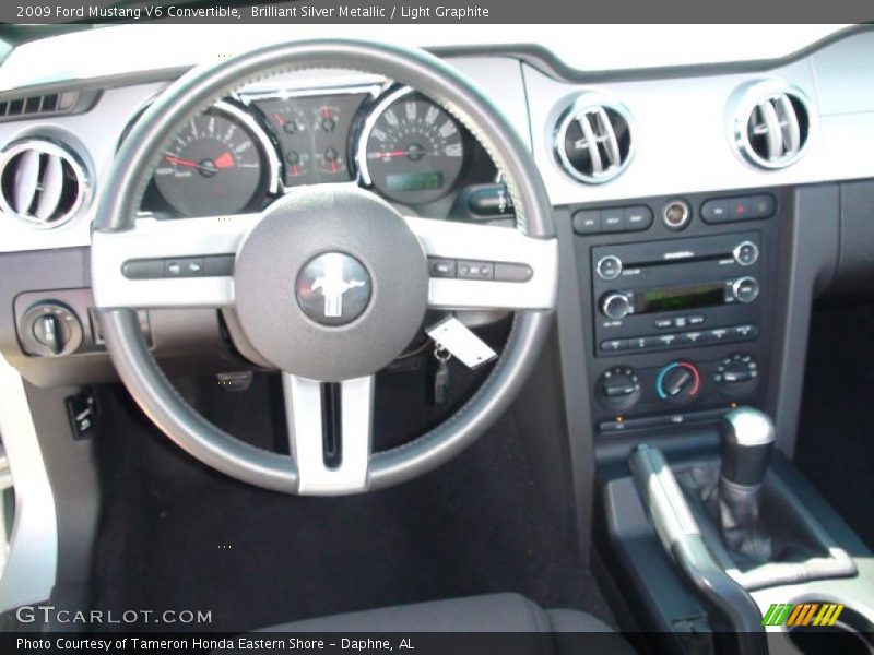 Brilliant Silver Metallic / Light Graphite 2009 Ford Mustang V6 Convertible
