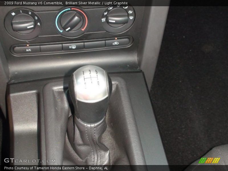 Brilliant Silver Metallic / Light Graphite 2009 Ford Mustang V6 Convertible