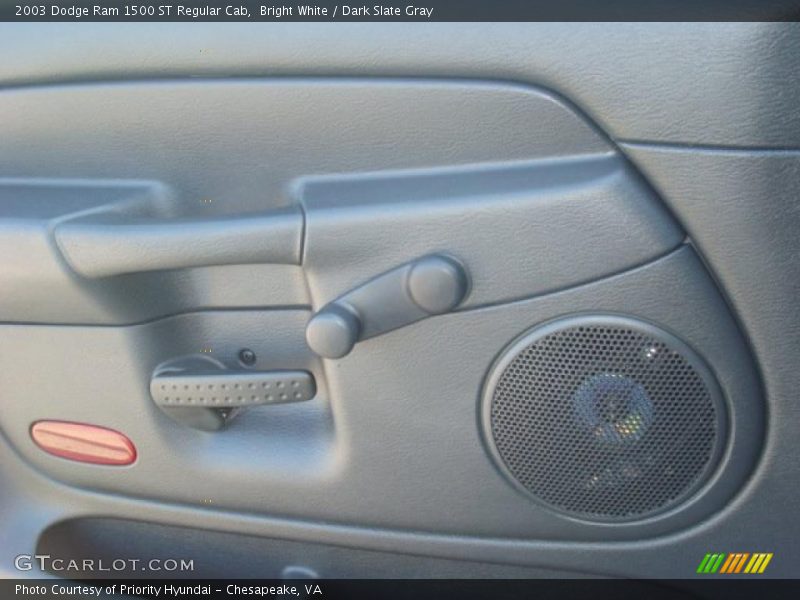 Bright White / Dark Slate Gray 2003 Dodge Ram 1500 ST Regular Cab