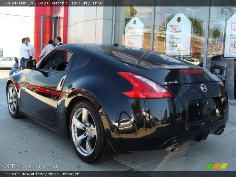 Magnetic Black / Gray Leather 2009 Nissan 370Z Coupe