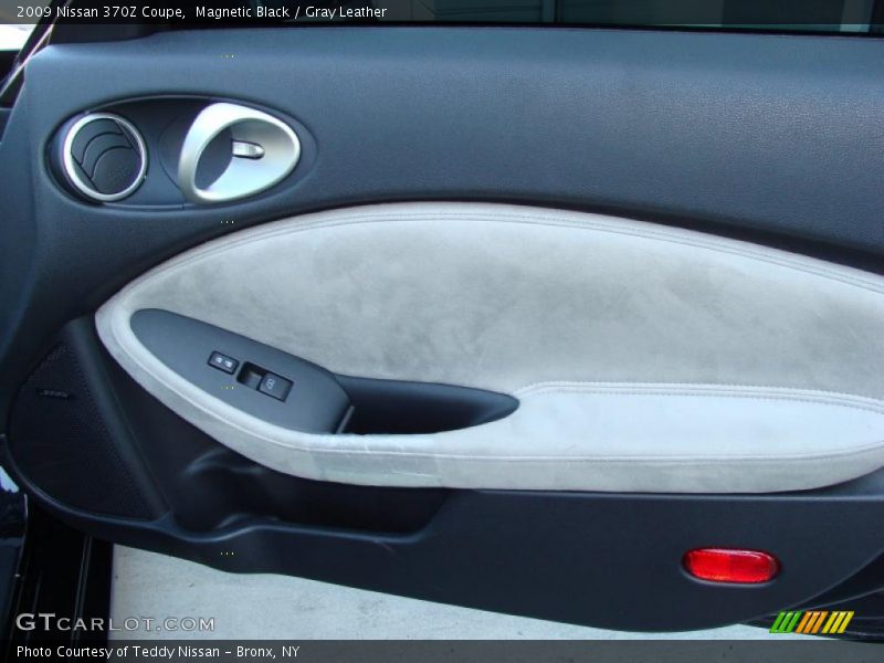 Magnetic Black / Gray Leather 2009 Nissan 370Z Coupe