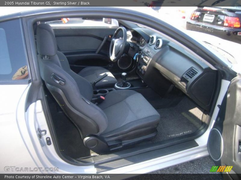 Sterling Silver / Black 2005 Hyundai Tiburon GS