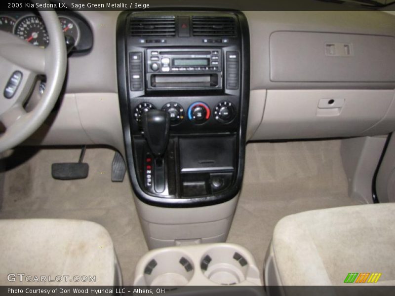 Sage Green Metallic / Beige 2005 Kia Sedona LX