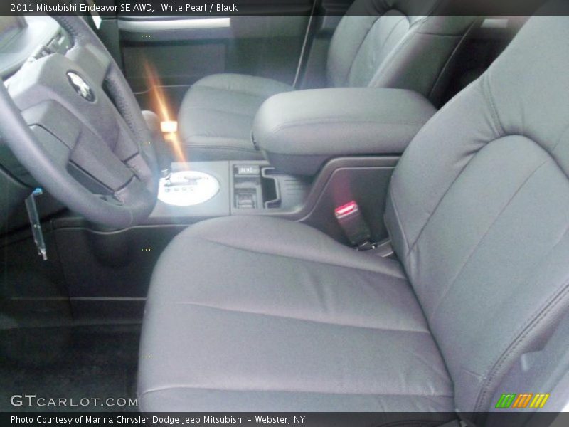 White Pearl / Black 2011 Mitsubishi Endeavor SE AWD
