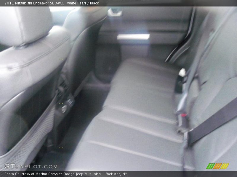 White Pearl / Black 2011 Mitsubishi Endeavor SE AWD