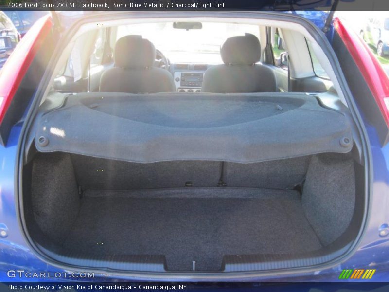 Sonic Blue Metallic / Charcoal/Light Flint 2006 Ford Focus ZX3 SE Hatchback