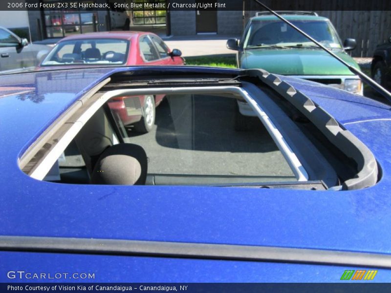 Sonic Blue Metallic / Charcoal/Light Flint 2006 Ford Focus ZX3 SE Hatchback