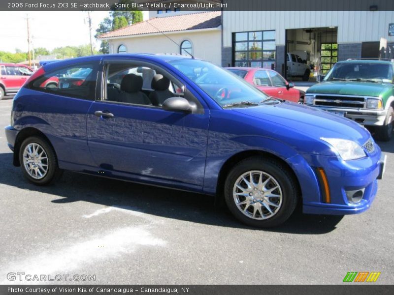 Sonic Blue Metallic / Charcoal/Light Flint 2006 Ford Focus ZX3 SE Hatchback