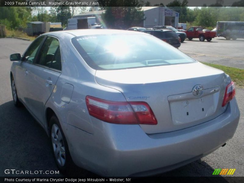 Magnetic Gray Metallic / Ash 2009 Toyota Camry LE
