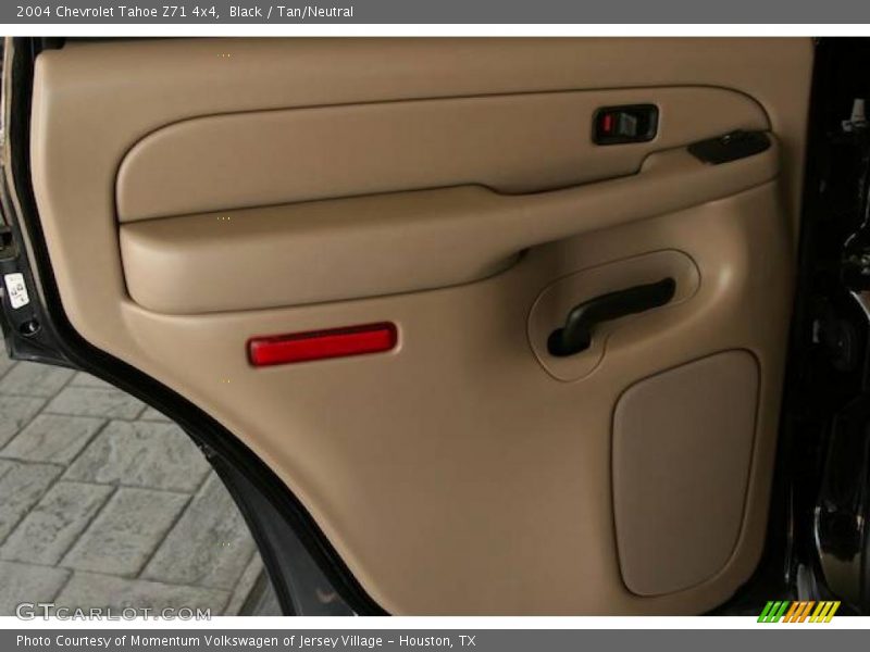 Black / Tan/Neutral 2004 Chevrolet Tahoe Z71 4x4