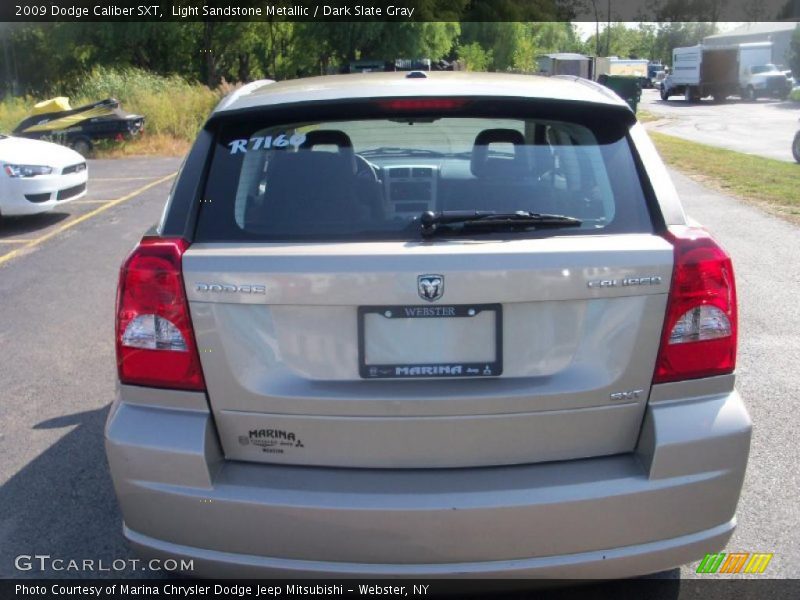 Light Sandstone Metallic / Dark Slate Gray 2009 Dodge Caliber SXT