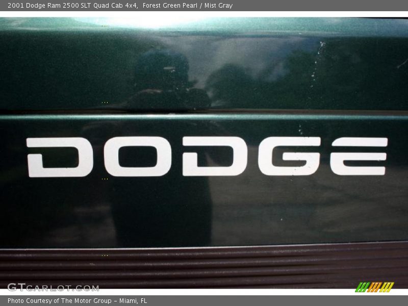 Forest Green Pearl / Mist Gray 2001 Dodge Ram 2500 SLT Quad Cab 4x4