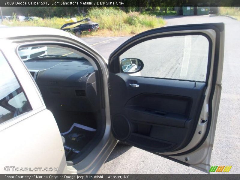 Light Sandstone Metallic / Dark Slate Gray 2009 Dodge Caliber SXT