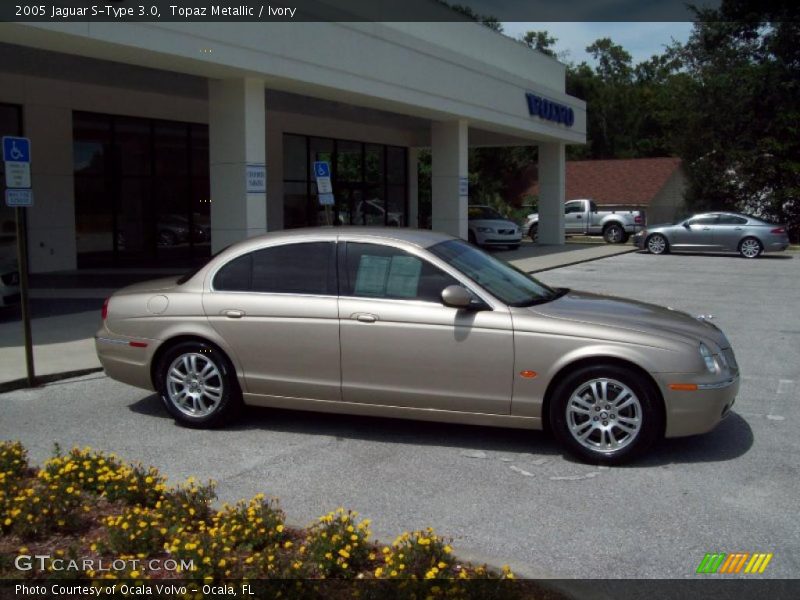 Topaz Metallic / Ivory 2005 Jaguar S-Type 3.0