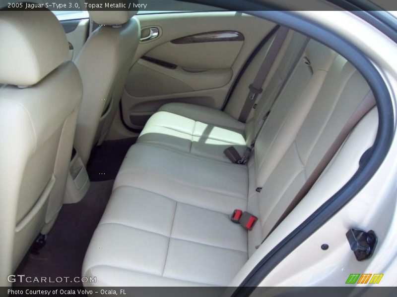 Topaz Metallic / Ivory 2005 Jaguar S-Type 3.0