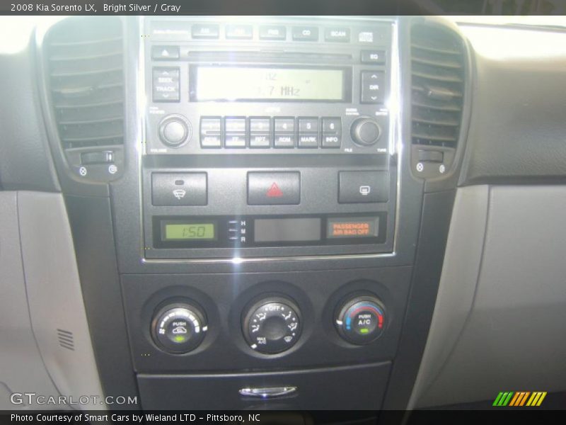 Bright Silver / Gray 2008 Kia Sorento LX