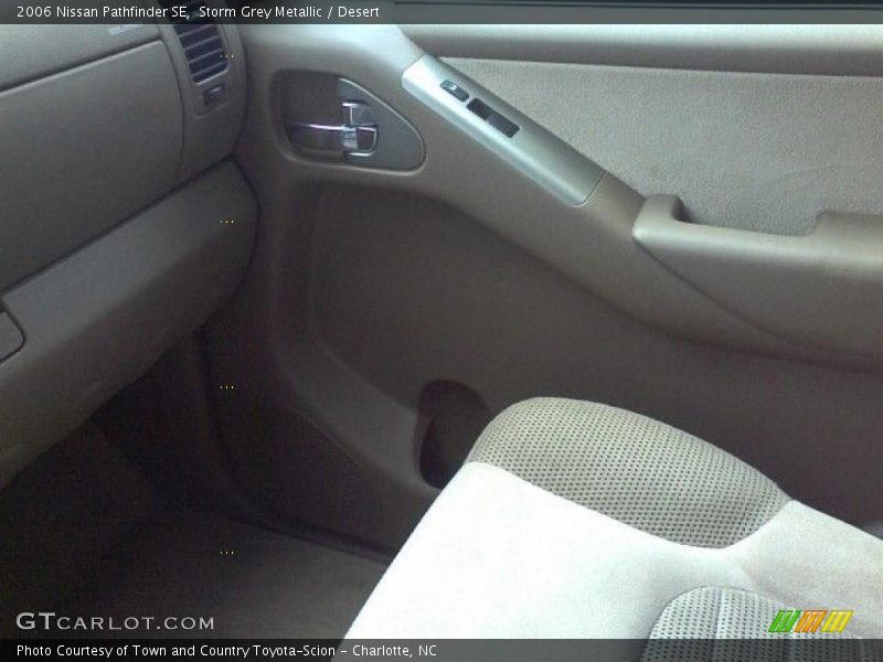 Storm Grey Metallic / Desert 2006 Nissan Pathfinder SE