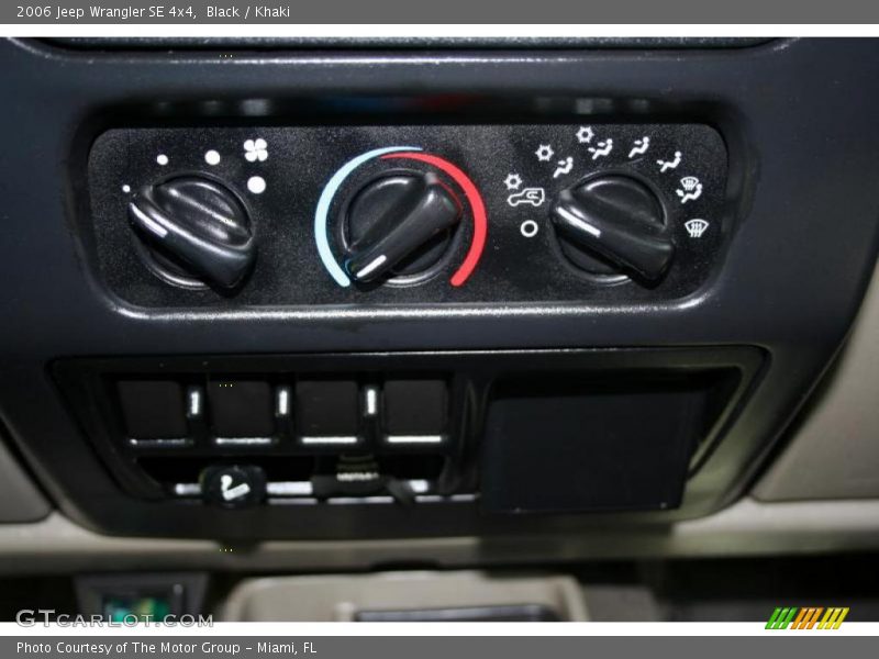 Black / Khaki 2006 Jeep Wrangler SE 4x4