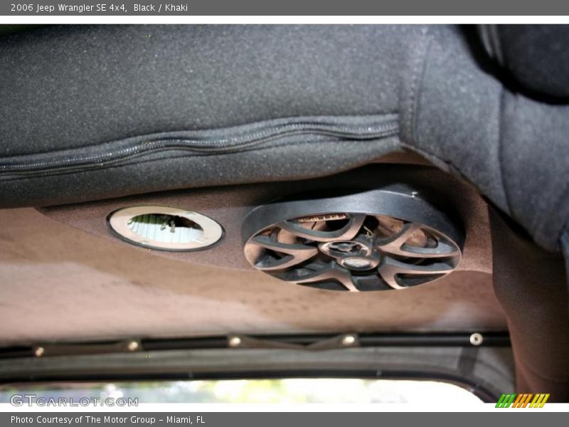 Black / Khaki 2006 Jeep Wrangler SE 4x4