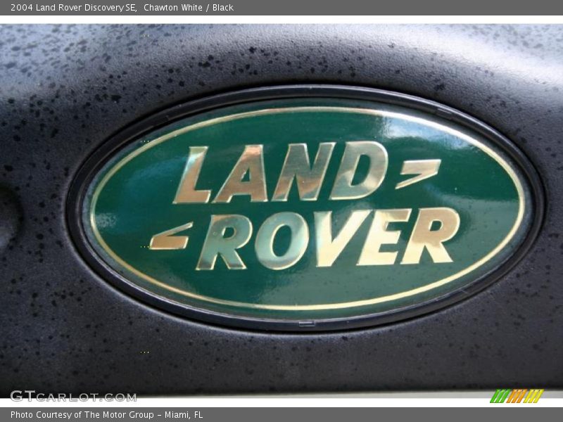 Chawton White / Black 2004 Land Rover Discovery SE