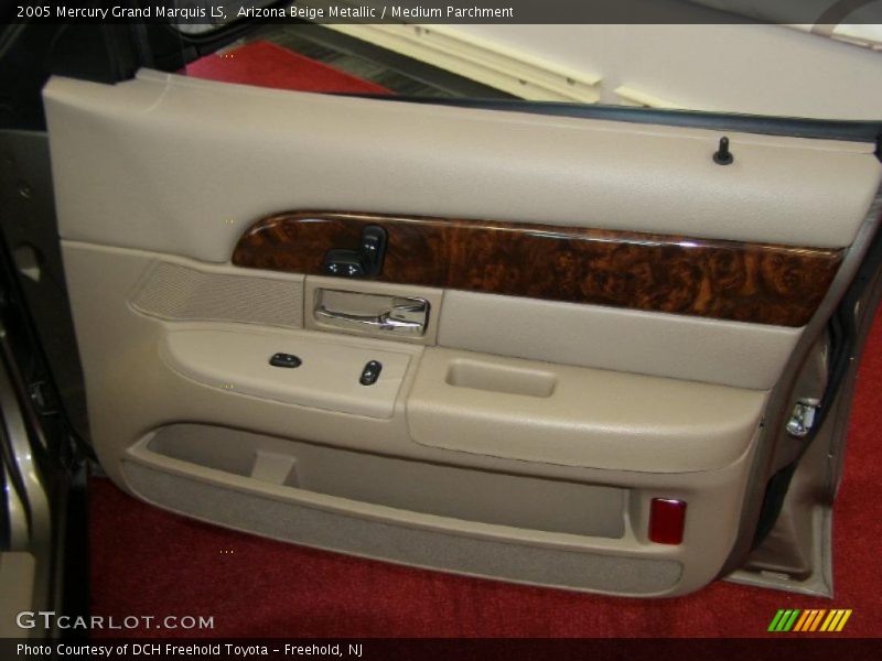 Arizona Beige Metallic / Medium Parchment 2005 Mercury Grand Marquis LS