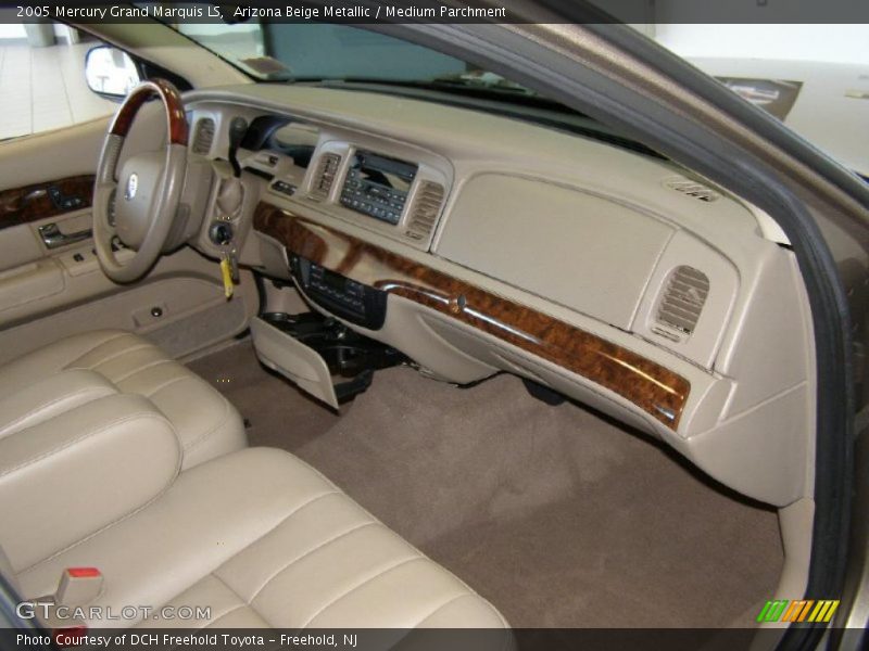 Arizona Beige Metallic / Medium Parchment 2005 Mercury Grand Marquis LS