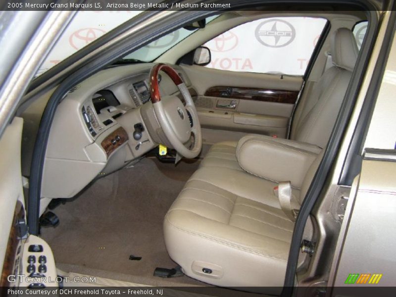 Arizona Beige Metallic / Medium Parchment 2005 Mercury Grand Marquis LS
