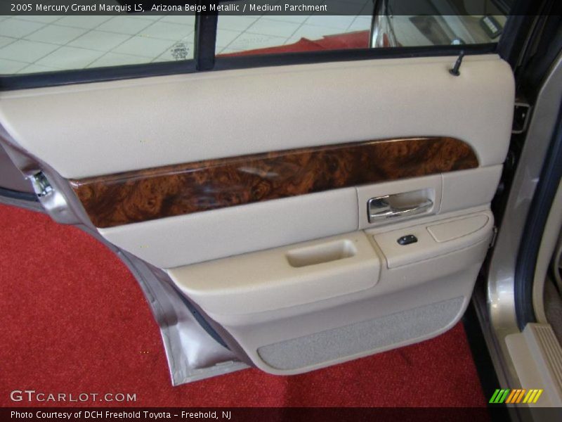 Arizona Beige Metallic / Medium Parchment 2005 Mercury Grand Marquis LS