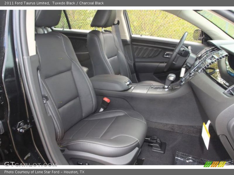 Tuxedo Black / Charcoal Black 2011 Ford Taurus Limited