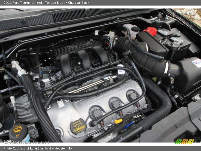 Tuxedo Black / Charcoal Black 2011 Ford Taurus Limited