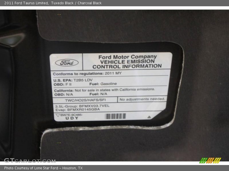 Tuxedo Black / Charcoal Black 2011 Ford Taurus Limited