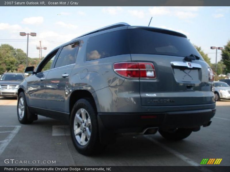 Ocean Mist / Gray 2007 Saturn Outlook XR