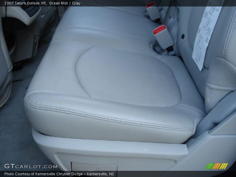 Ocean Mist / Gray 2007 Saturn Outlook XR
