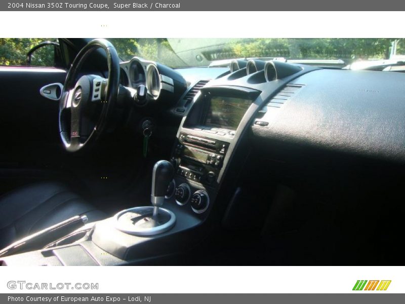 Super Black / Charcoal 2004 Nissan 350Z Touring Coupe